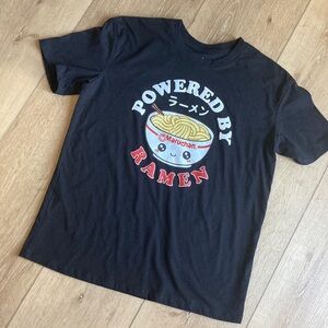Juniors Ramen noodle tee top size L 11 13